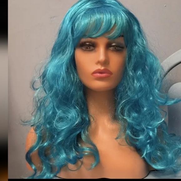 Sky Blue Wavy Wig for Women. 22" Wavy - Picture 1 of 1